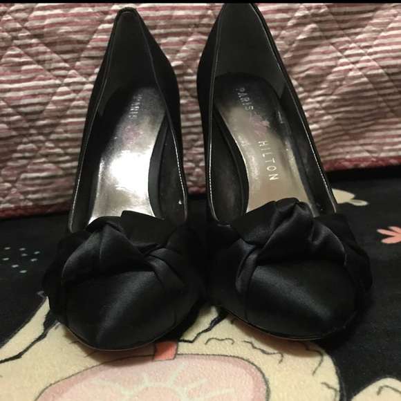 Paris Hilton Black satin rhinestone high heel shoe - Picture 8 of 9